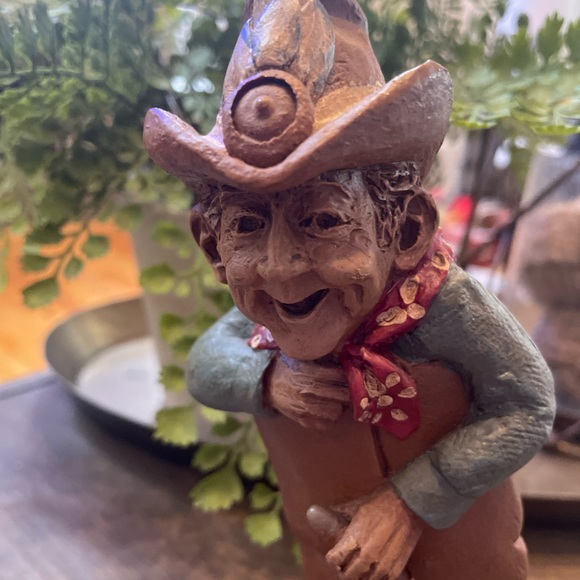 Retired BOOTS 1983 Tom Clark Gnome Figurine 5in - Picture 3 of 7